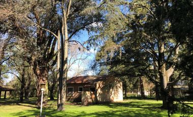 Quinta En Venta 4 Casas Sobre 16.500 m2 - La Reja, Moreno