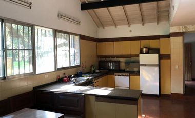 Quinta En Venta 4 Casas Sobre 16.500 m2 - La Reja, Moreno