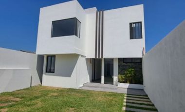 Casa Sola en El Mirador Emiliano Zapata - SOR-374-Cs*