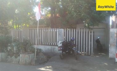 Disewakan Rumah di Jalan Wonorejo, Tegalsari, Surabaya Pusat