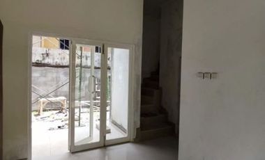DIJUAL RUMAH BARU 2 LANTAI CENGGER AYAM SOEKARNO HATTA KOTA MALANG