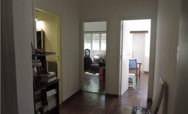 chalet 3Amb. con amplio patio y garage