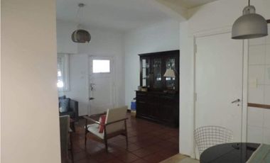 chalet 3Amb. con amplio patio y garage