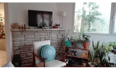 chalet 3Amb. con amplio patio y garage
