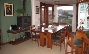 CHALET DE CATEGORIA EN BARRIO CERRADO LOMAS DEL REY. MAYU SUMAJ
