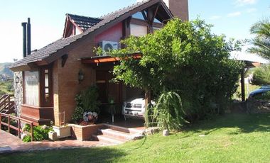 CHALET DE CATEGORIA EN BARRIO CERRADO LOMAS DEL REY. MAYU SUMAJ
