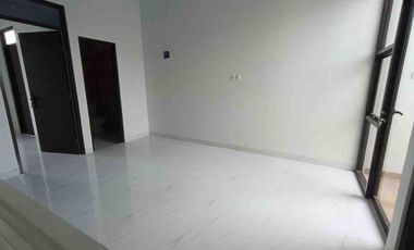 Rumah 2 Lt SHM 10 menit ke Plaza Taman Harapan Baru Siap KPR J-45608