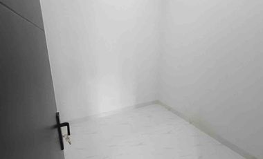 Rumah 2 Lt SHM 10 menit ke Plaza Taman Harapan Baru Siap KPR J-45608