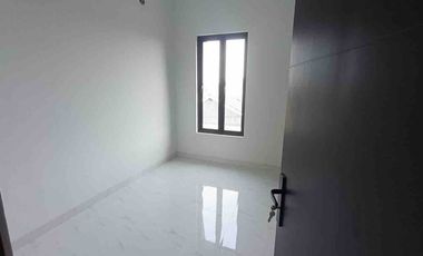 Rumah 2 Lt SHM 10 menit ke Plaza Taman Harapan Baru Siap KPR J-45608