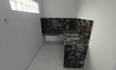 Rumah 2 Lt SHM 10 menit ke Plaza Taman Harapan Baru Siap KPR J-45608