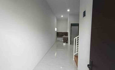 Rumah 2 Lt SHM 10 menit ke Plaza Taman Harapan Baru Siap KPR J-45608