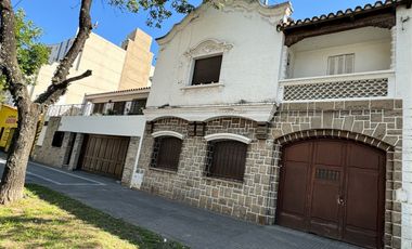 Venta Casa Av. Belgrano 1500
