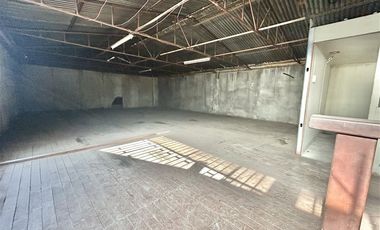 Local Comercial 1061/1557m2 4 Santa Rosa esquina Sebastpol