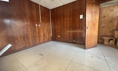 Local Comercial 1061/1557m2 4 Santa Rosa esquina Sebastpol