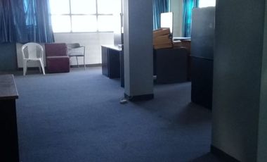 Oficina 1300m2 con Playa Estacionamiento (Ex Compañia de Seguros)