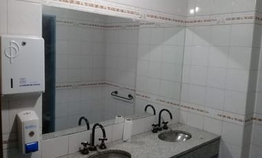 Oficina 1300m2 con Playa Estacionamiento (Ex Compañia de Seguros)