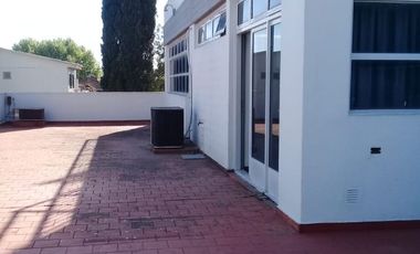 Oficina 1300m2 con Playa Estacionamiento (Ex Compañia de Seguros)