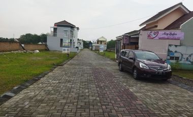 Dijual Rumah 2 Lantai Harga Ekonomis di Dekat Stasiun Klaten
