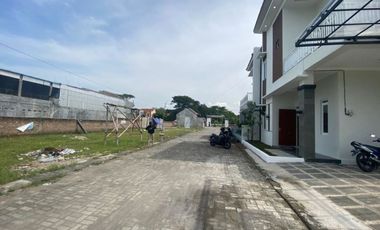 Dijual Rumah 2 Lantai Harga Ekonomis di Dekat Stasiun Klaten