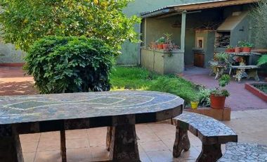 Casa en venta en Villa Luzuriaga