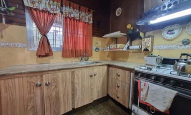 Casa en venta en Villa Luzuriaga