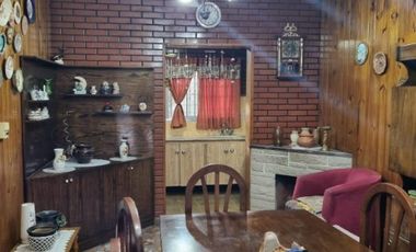 Casa en venta en Villa Luzuriaga