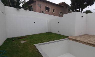 SE VENDE CASA DUPLEX EN URB. LA PUNTILLA