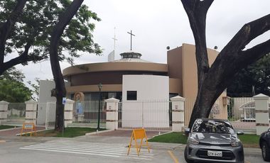 SE VENDE CASA DUPLEX EN URB. LA PUNTILLA