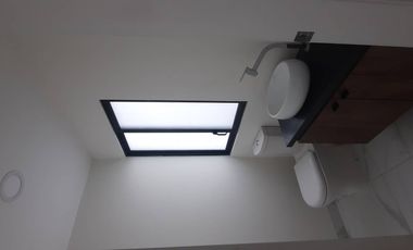 SE VENDE CASA DUPLEX EN URB. LA PUNTILLA