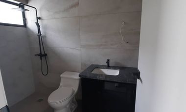 SE VENDE CASA DUPLEX EN URB. LA PUNTILLA