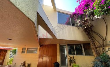 Casa en Privada en renta en Colonia Paseo de las Palmas