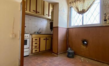 Casa de 3 AMBIENTES ubicada a 50 metros de la Avenida Monteverde.