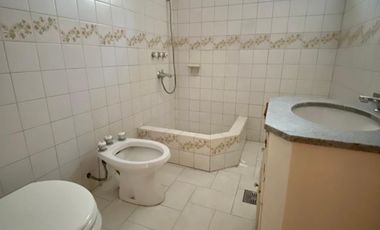 Casa de 3 AMBIENTES ubicada a 50 metros de la Avenida Monteverde.