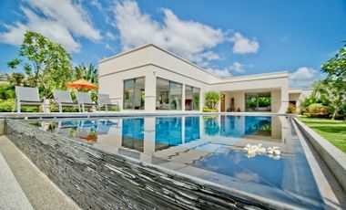 Modern stylish Pool Villa