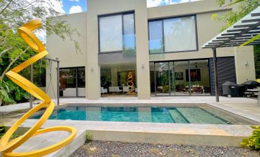 Casa de lujo en venta en el Yucatán Country Club