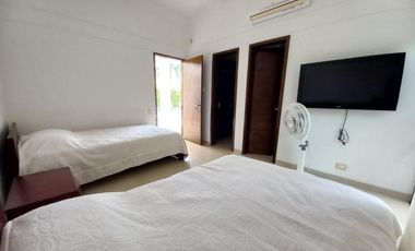 casa en venta en ricaurte. Cod V51815