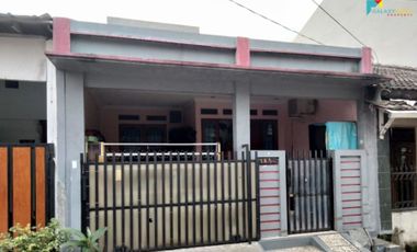 Rumah di Pamulang Tangerang lokasi strategis bebas banjir