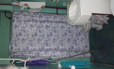 V.Ballester Falucho y Lacroze. Ph fdo 2 ambientes, dormitorio, coc-com, baño, patio, posible 2 dormitorio,