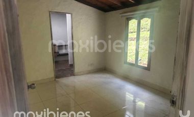 finca en arriendo en sajonia. Cod A68809