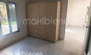 finca en arriendo en sajonia. Cod A68809