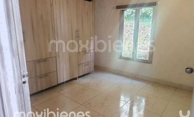 finca en arriendo en sajonia. Cod A68809
