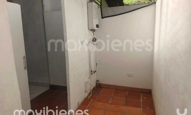 finca en arriendo en sajonia. Cod A68809