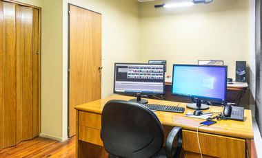 Oficina amplia luminosa en venta en el Centro de Rosario