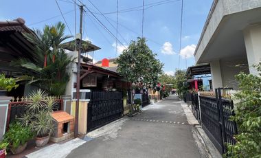 Rumah Strategis 10 Menit ke Summarecon Mall Bekasi Dibantu KPR J-38536