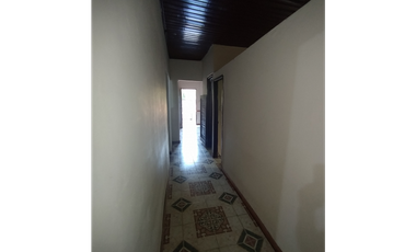 CASA A RECICLAR ZONA LAVALLE Y MARTIN FIERRO