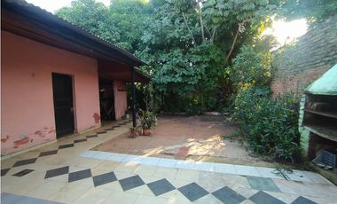 CASA A RECICLAR ZONA LAVALLE Y MARTIN FIERRO