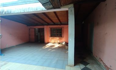 CASA A RECICLAR ZONA LAVALLE Y MARTIN FIERRO