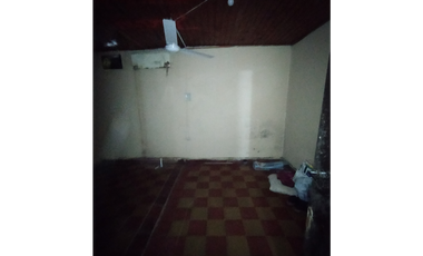 CASA A RECICLAR ZONA LAVALLE Y MARTIN FIERRO