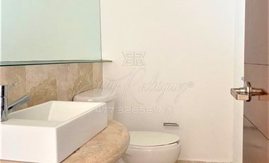 DEPARTAMENTO EN RENTA, TORRE ALTUS, JUNTO A LA SALLE, 3 REC. 3 AUTOS, DE LUJO.