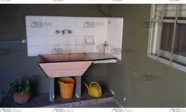 Barbaro vende en San Martin Tipo casa